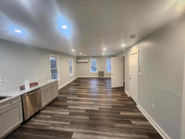 Photo - 33 Crystal St Unit 3