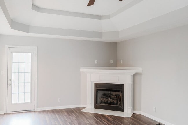 Photo - 3 Bedroom 2 Bathroom Home with Bonus Room