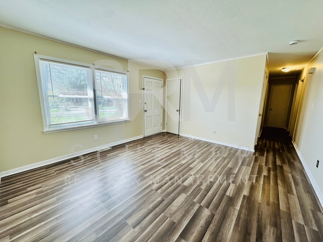 Photo - 710 Latimer Ave