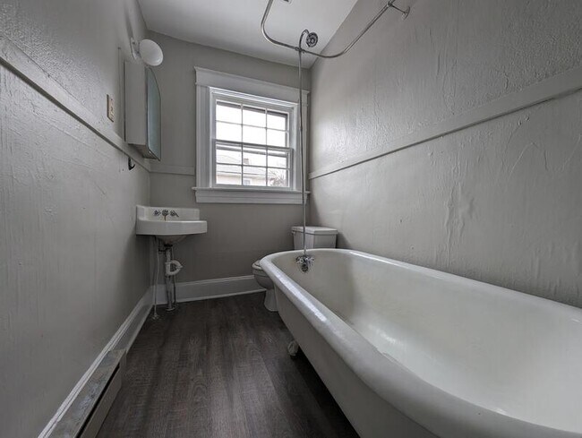 Photo - 216 Kenyon St Unit 2