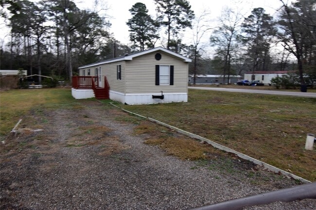 Photo - 2 Lakeview Ln