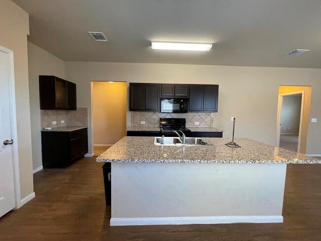 Photo - 3400 Ortman Dr
