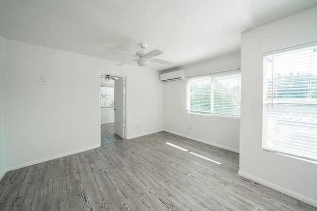 Photo - 4816 Bancroft St