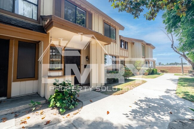Building Photo - 9781 Karmont Ave