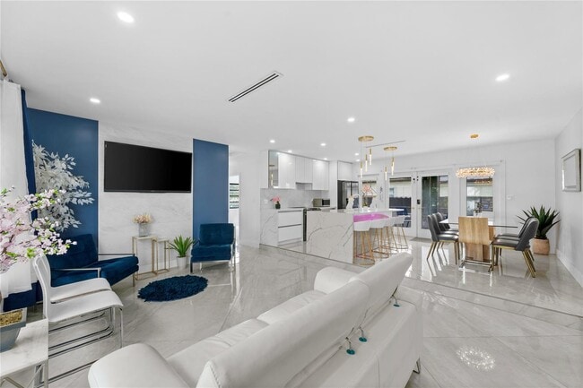 Photo - 1100 Buchanan St