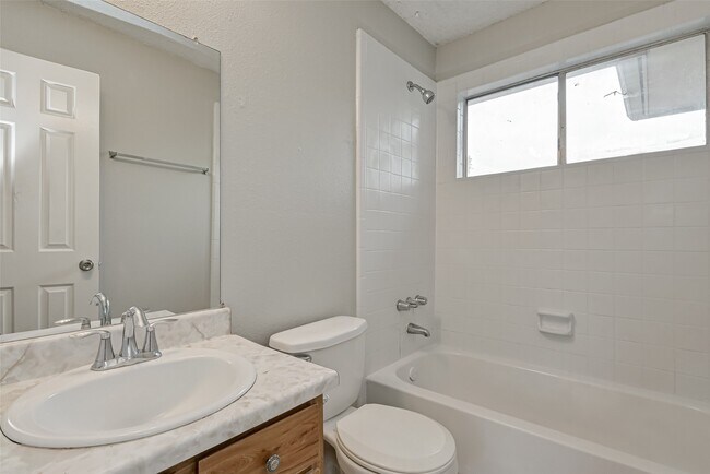 Photo - 12702 Fawnway Dr