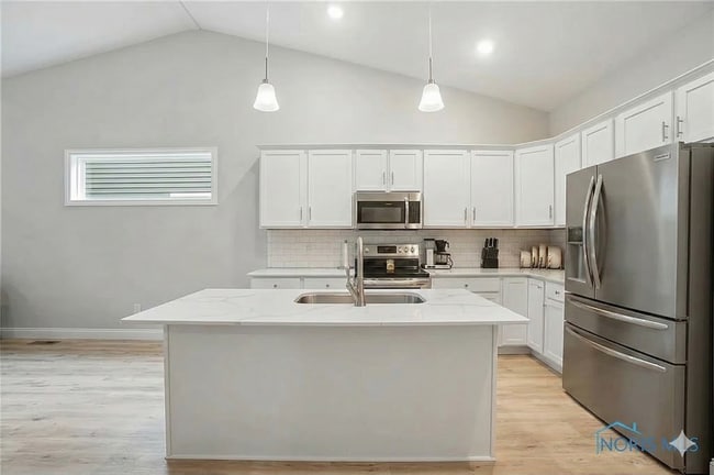 Building Photo - 2116 Sunrise Crk Dr