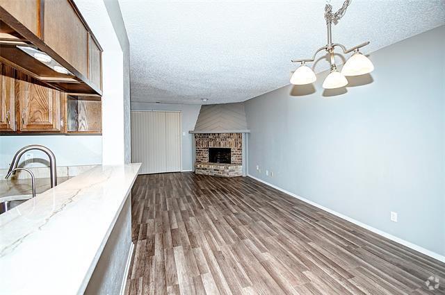 Building Photo - 5200 Martel Ave Unit 11B Rental