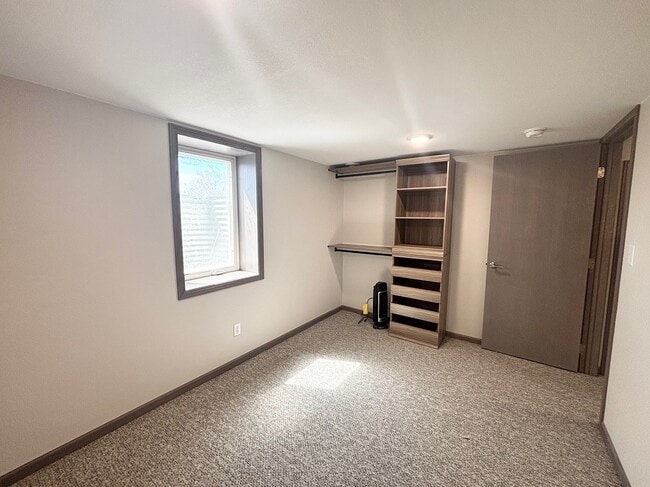 Photo - 502 Business 23 S