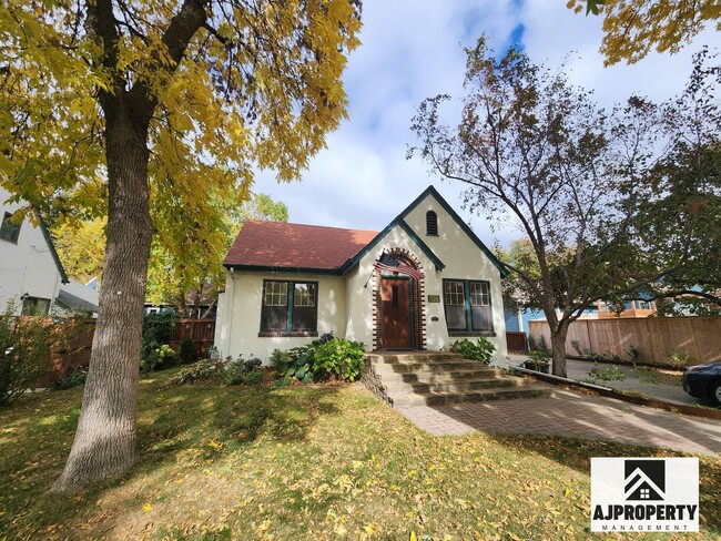 Photo - Charming 3/2 near McKennan Park