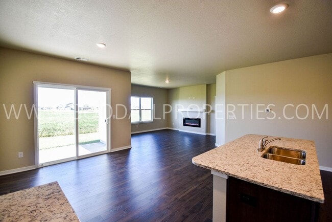Photo - 4 Bed 2 Bath Home in the Waukee School Dis...