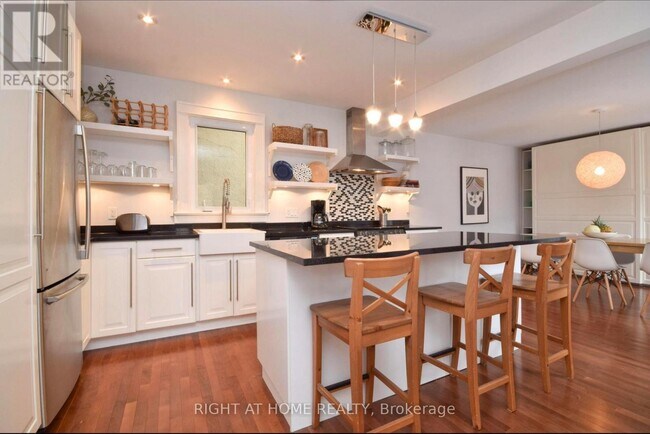 Photo - 118 Lower Charlotte St