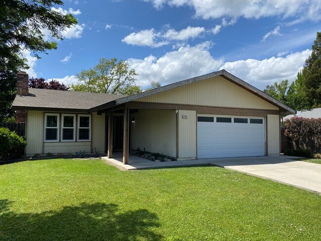 2720 Summerfield Dr