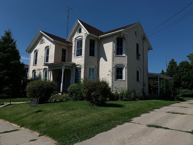Photo - 1309 10th St