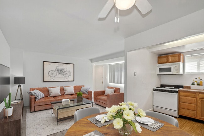 Photo - Barclay Square Apartments