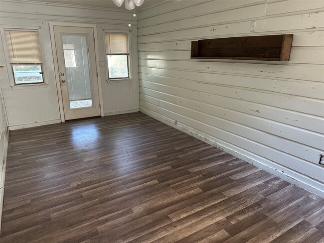 Photo - 13820 FM 787