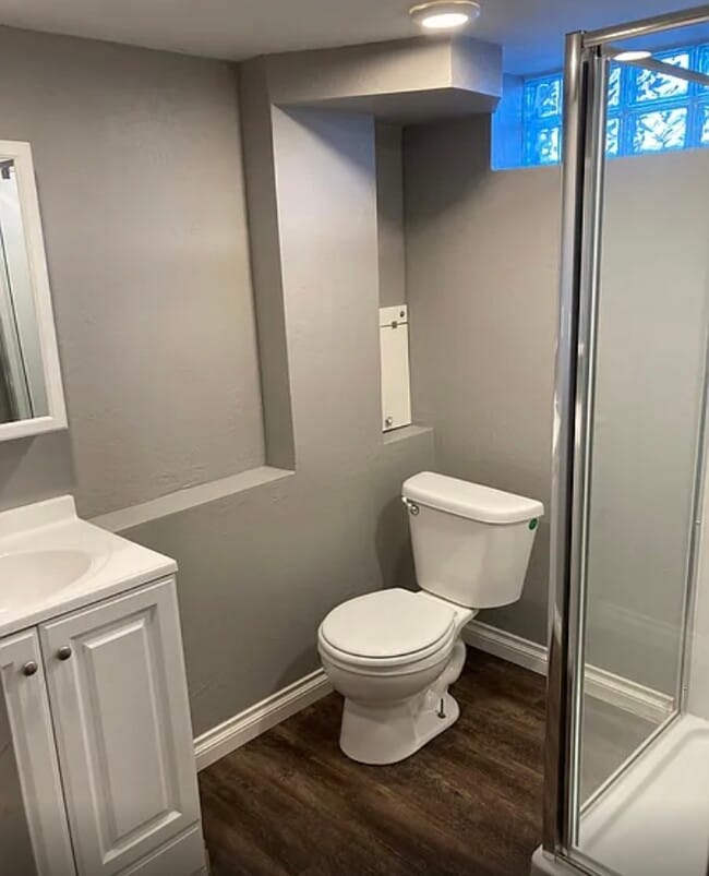 Reformar el baño del sótano - 95 Harvard St