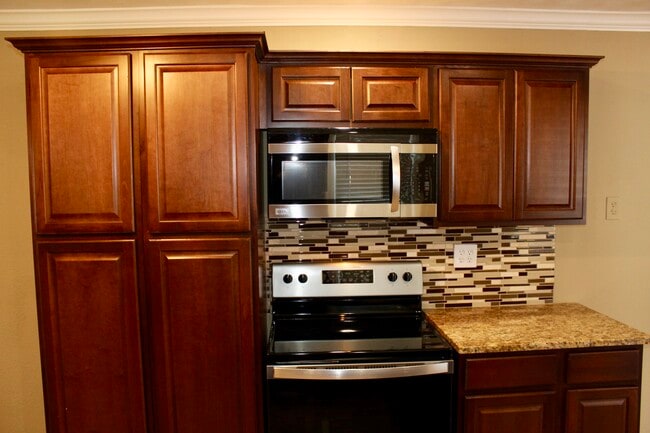 Building Photo - 1506 15th Pl Rental
