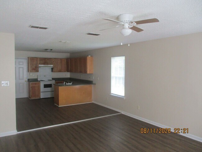 2205 Beachview Dr