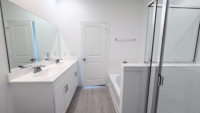 Photo - 1372 Bright Hl Dr