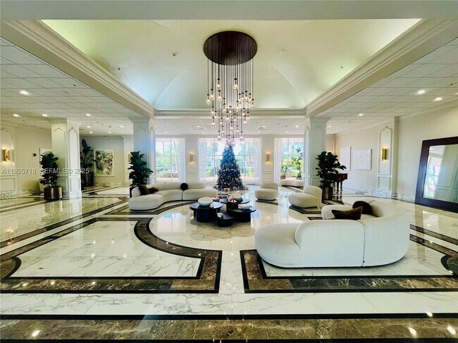 Photo - 5600 Collins Ave