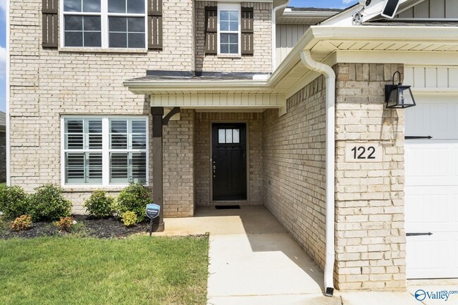 Photo - 122 Wilcot Rd