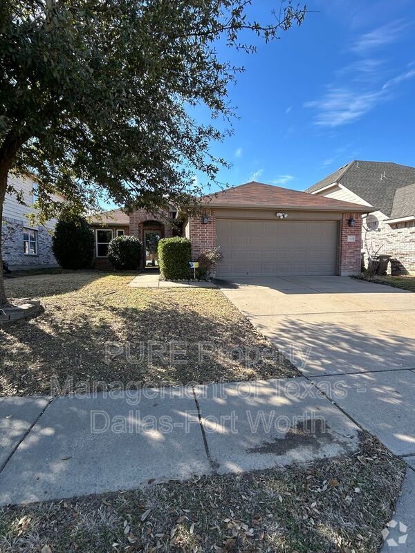 Building Photo - 7628 Hollow Forest Dr Rental