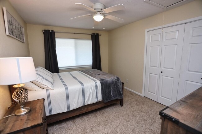 Building Photo - 316 Ling St