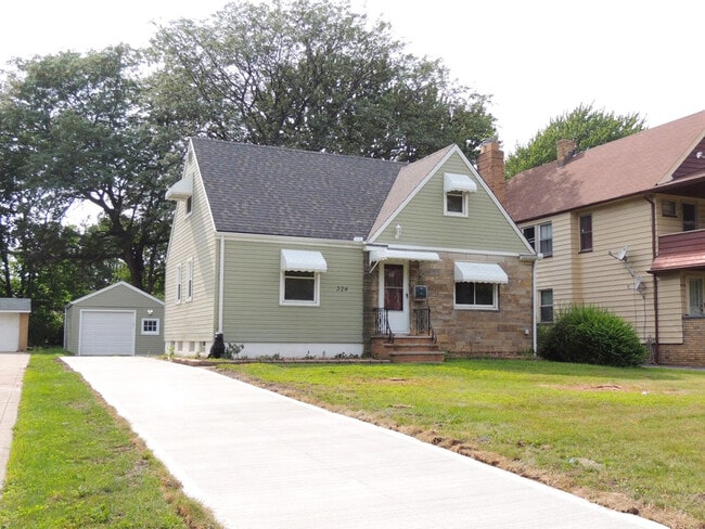 4 Bed - 1 Full Bath Cape Cod for Rent! - 4 Bed - 1 Full Bath Cape Cod for Rent! Casa