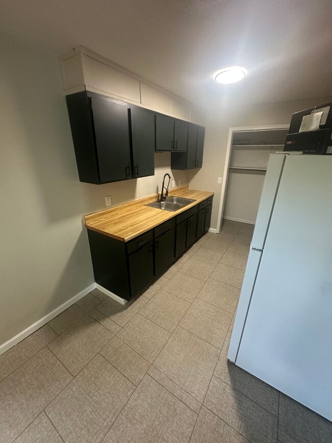 2213 Crutchfield Ln Unit 1