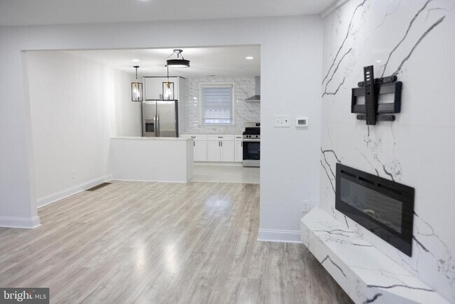 Photo - 3286 Cromwell Rd