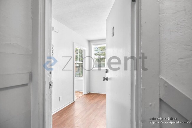 Photo - 1209 Campbell St