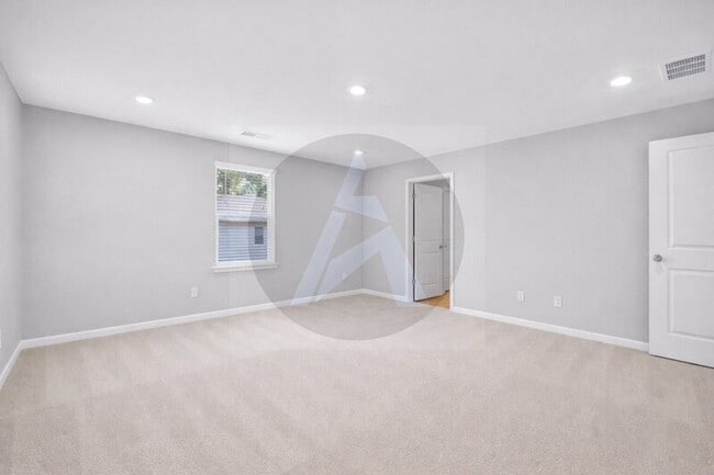 Photo - 1420 Hunter Trl