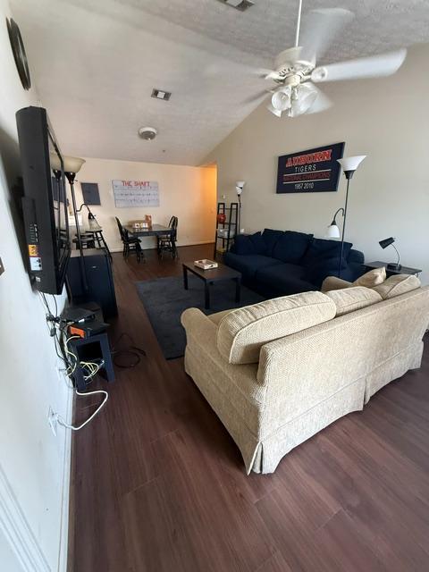 Photo - 1114 S College St
