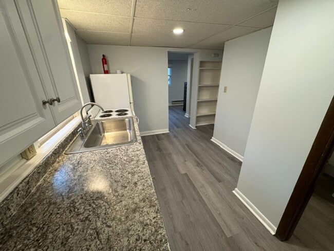 Photo - 27 Berwin St Unit 27 Berwin Apt 1