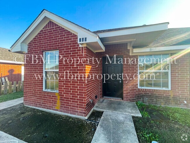 Building Photo - 209-211 West Lamar St Rental