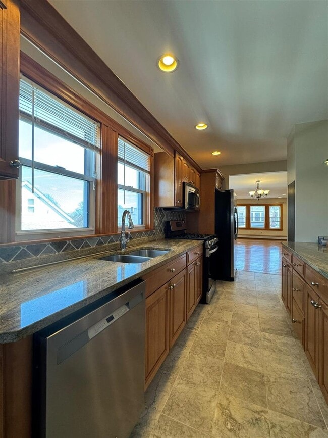 Photo - 14 Melville Rd Unit 2