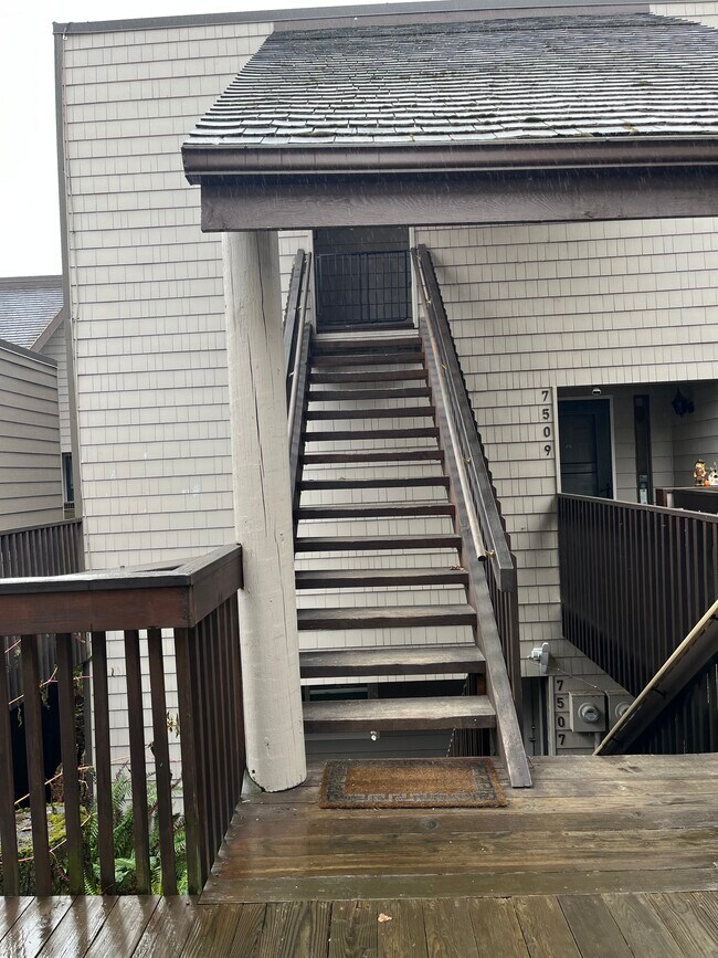 Flight of 15 stairs up to the condo from the carport - 7511 N Edgewater Ave Unit 7511