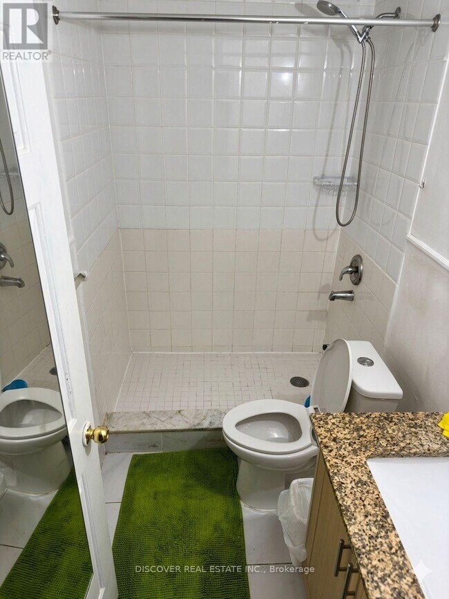 Photo - 5130 Warwickshire Way