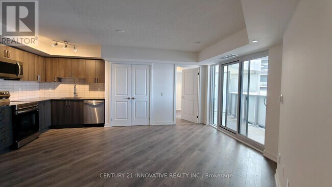 Photo - 1010 Sandy Beach Rd Unité 416