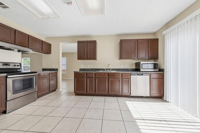 Photo - 1109 Bradbury Ln