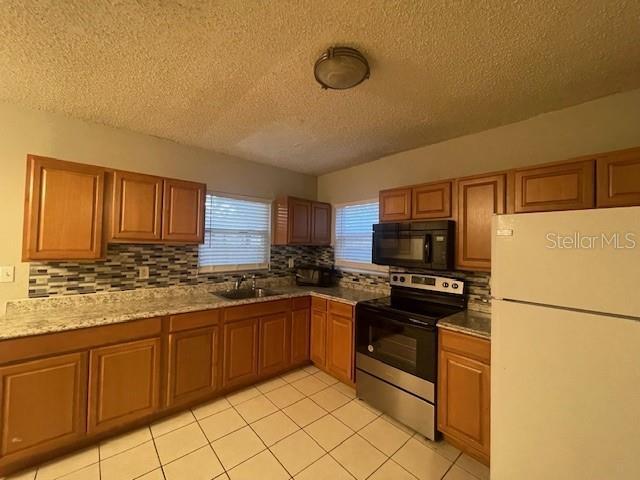 Photo - 10608 N 52nd St