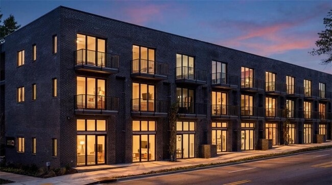 Building Photo - 1160 Gracewood Ave SE Unit 111