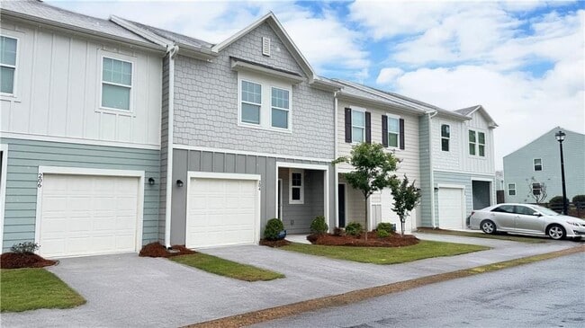 Photo - 204 Fenchurch Wy