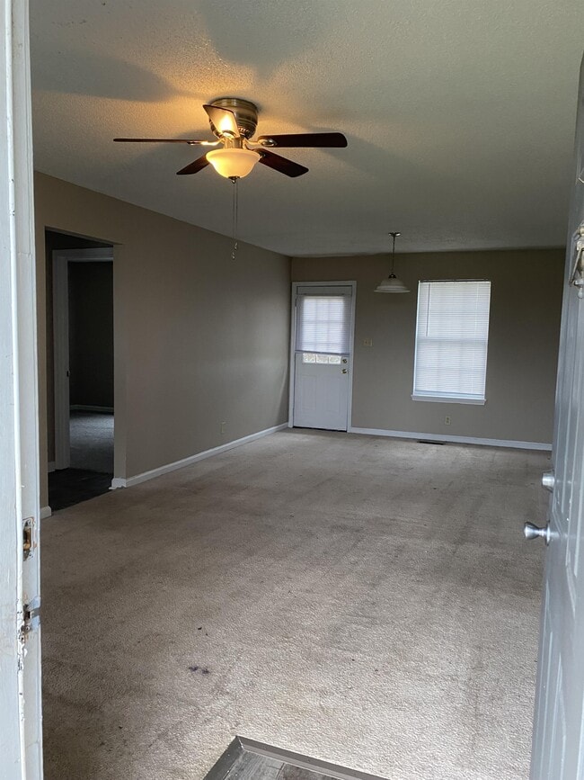 Building Photo - 2070 Carneal Ln Rental