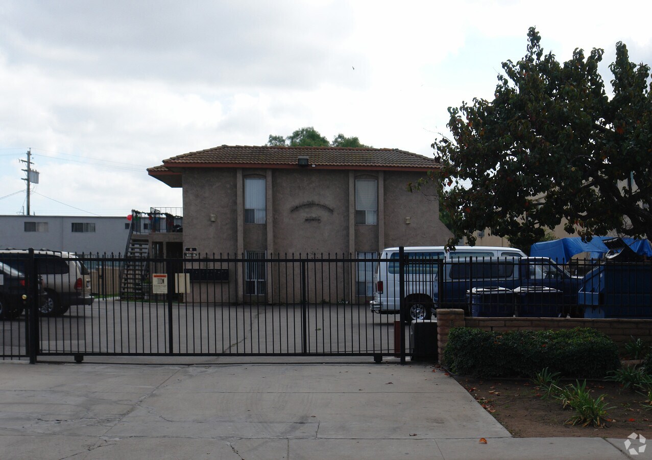 Photo - Oxford Villas