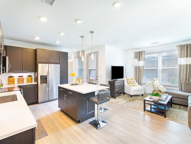 Photo - MAA Promenade