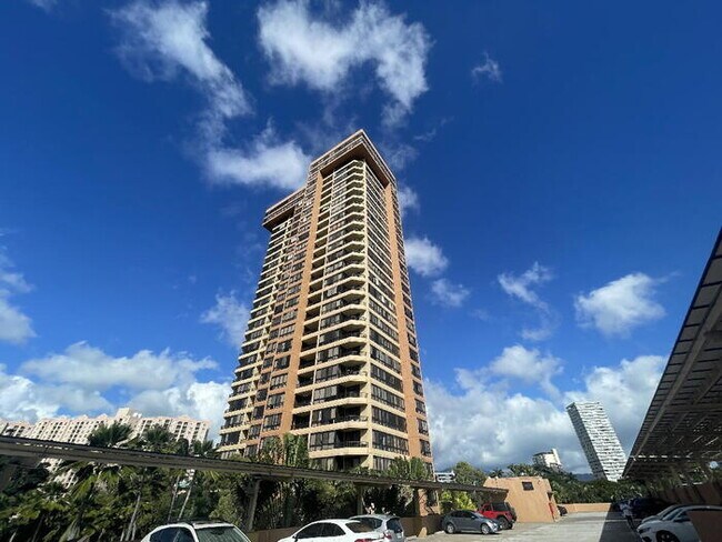 PLAZA LANDMARK studio w/pkg, sec, amens - PLAZA LANDMARK studio w/pkg, sec, amens Unit APT 907