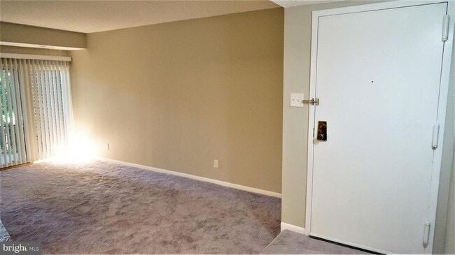 Photo - 11818 Breton Ct Unidad 1A