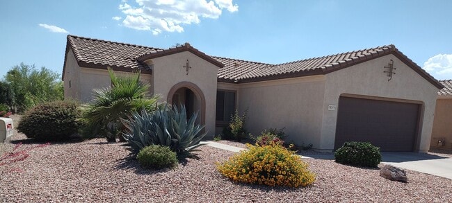 Building Photo - ADULT COMMUNITY 45+ - Great Home in Sun Ci...